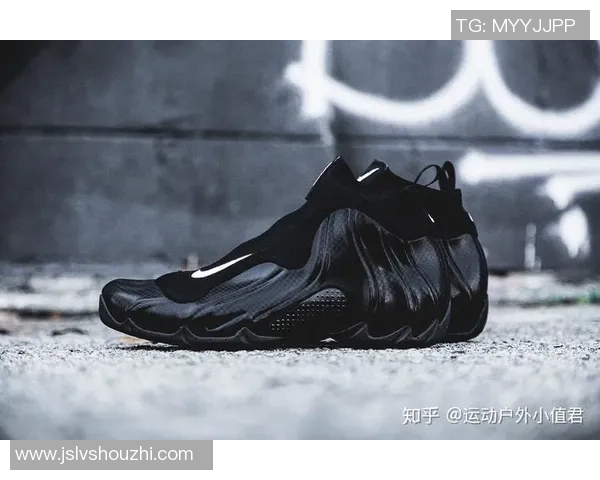 足球球星同款耐克运动鞋引领潮流 跨界融合性能与时尚的完美之选